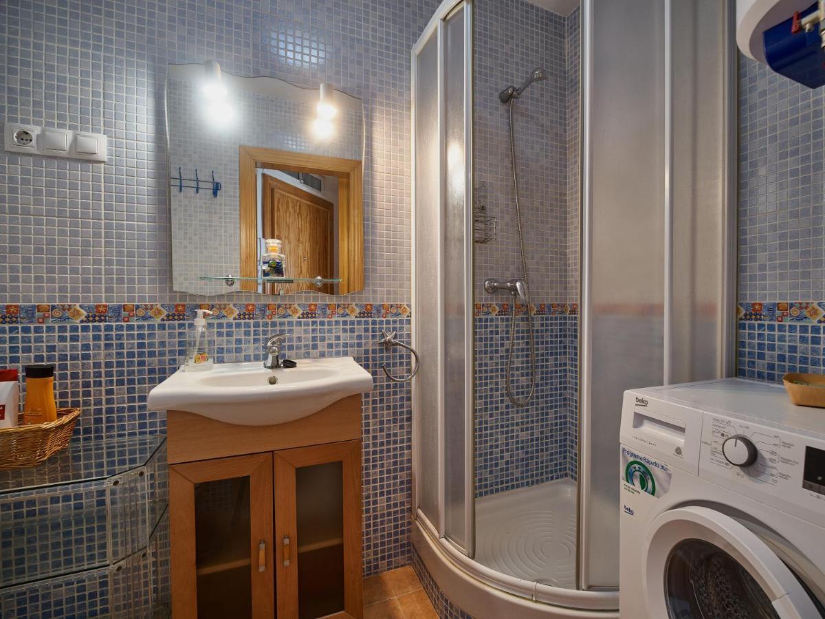 Lovely With Seaview 700m From The La Cala Del Moral