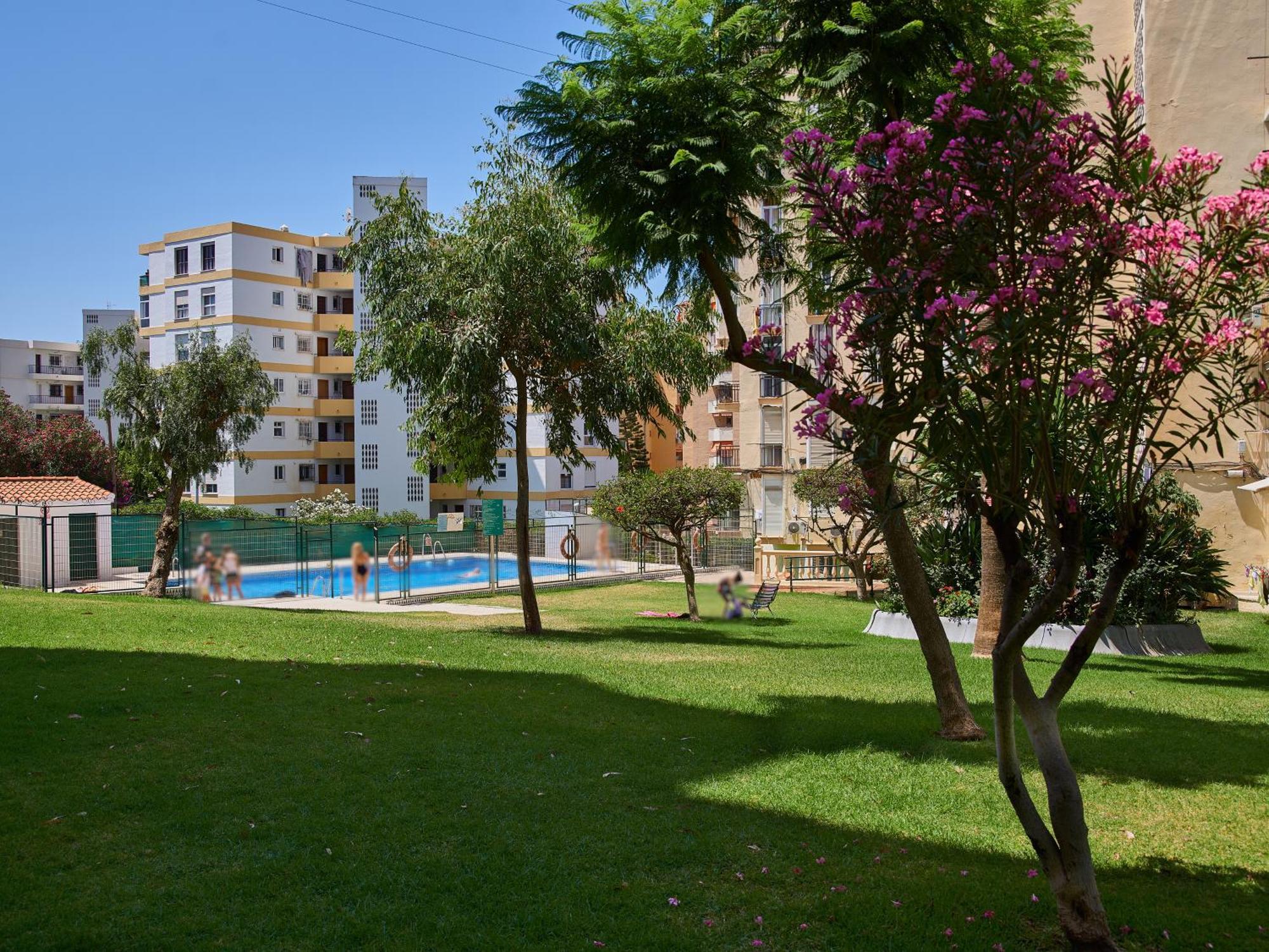 Lovely With Seaview 700m From The